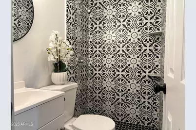 5242 S 11th Avenue, Phoenix, AZ 85041 - Photo 9