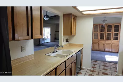 3158 W Marconi Avenue, Phoenix, AZ 85053 - Photo 5