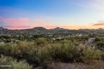 590 Constellation Road, Wickenburg, AZ 85390 - Photo 3