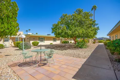 10520 W Ocotillo Drive, Sun City, AZ 85373 - Photo 29