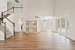 861 W Shellfish Dr, Gilbert, AZ 85233 - Photo 9