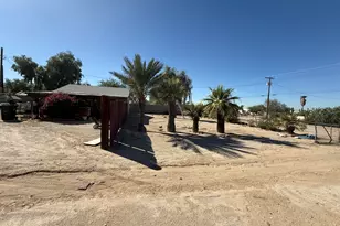 2237 E Desert Ln, Phoenix, AZ 85042 - Photo 9