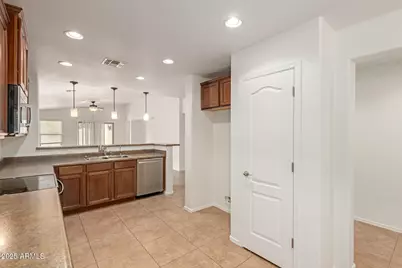 2215 E Everglade Lane, Gilbert, AZ 85298 - Photo 11