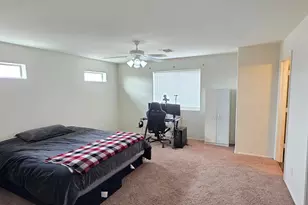 518 W Black Hawk Pl, Casa Grande, AZ 85122 - Photo 19