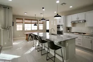 2269 S Osborn Ln, Gilbert, AZ 85295 - Photo 11