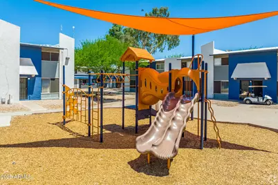 2627 N 45th Avenue #1P, Phoenix, AZ 85035 - Photo 25