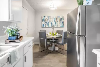 2627 N 45th Avenue #2C, Phoenix, AZ 85035 - Photo 3