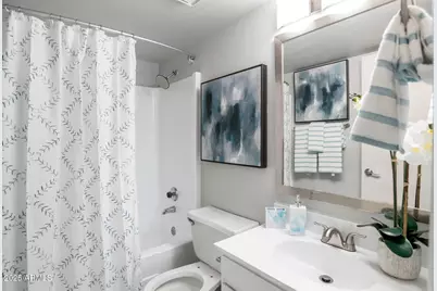 2627 N 45th Avenue #3P, Phoenix, AZ 85035 - Photo 7