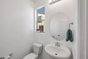 1743 E Bridgeport Pkwy, Gilbert, AZ 85295 - Photo 13