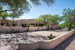 9355 E Via Del Sol Dr, Scottsdale, AZ 85255 - Photo 9