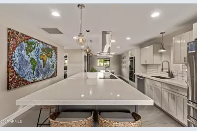 3834 E Shaw Butte Drive, Phoenix, AZ 85028 - Photo 9