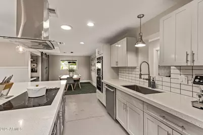 3834 E Shaw Butte Drive, Phoenix, AZ 85028 - Photo 13