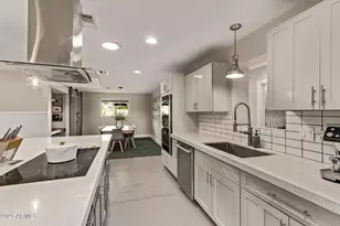 3834 E Shaw Butte Dr, Phoenix, AZ 85028 - Photo 13