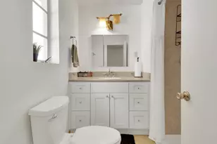 1022 E Keim Dr, Phoenix, AZ 85014 - Photo 23