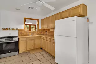 1022 E Keim Dr, Phoenix, AZ 85014 - Photo 17