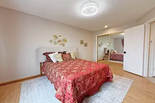 11078 W Coggins Dr, Sun City, AZ 85351 - Photo 17