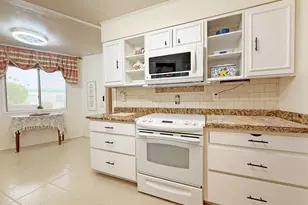 11078 W Coggins Dr, Sun City, AZ 85351 - Photo 11