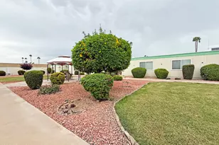 11078 W Coggins Dr, Sun City, AZ 85351 - Photo 23