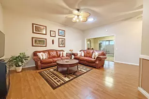 11078 W Coggins Dr, Sun City, AZ 85351 - Photo 3