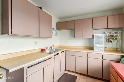 5202 W Soft Wind Drive, Glendale, AZ 85310 - Photo 33