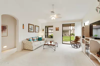 23733 S Pleasant Way, Sun Lakes, AZ 85248 - Photo 9