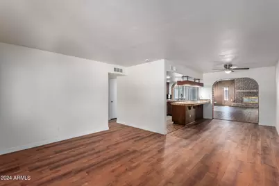 3827 W Meadow Drive, Glendale, AZ 85308 - Photo 7