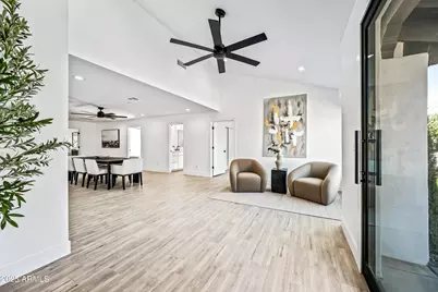 8313 E Thoroughbred Trail, Scottsdale, AZ 85258 - Photo 9