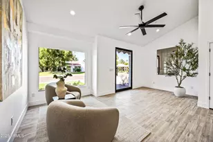 8313 E Thoroughbred Trail, Scottsdale, AZ 85258 - Photo 13