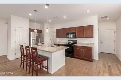 17540 W Glenhaven Drive, Goodyear, AZ 85338 - Photo 9