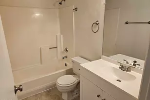 5236 W Peoria Ave, Glendale, AZ 85302 - Photo 9