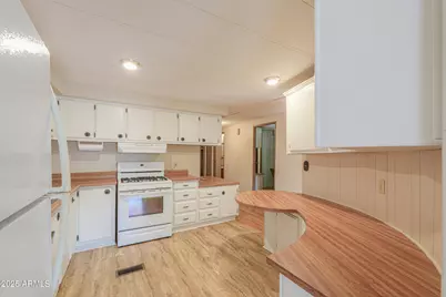 450 W Sunwest Drive #103, Casa Grande, AZ 85122 - Photo 19