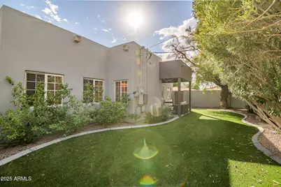 4526 E Heatherbrae Drive, Phoenix, AZ 85018 - Photo 33