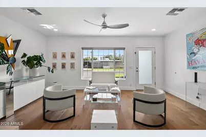 4526 E Heatherbrae Drive, Phoenix, AZ 85018 - Photo 7