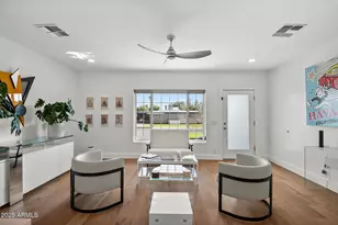 4526 E Heatherbrae Dr, Phoenix, AZ 85018 - Photo 7