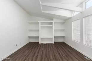 1943 N Main Dr, Apache Junction, AZ 85120 - Photo 9