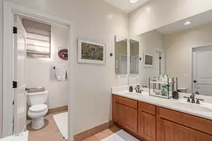 3981 E Navigator Ln, Phoenix, AZ 85050 - Photo 35