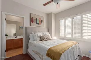 3981 E Navigator Ln, Phoenix, AZ 85050 - Photo 29