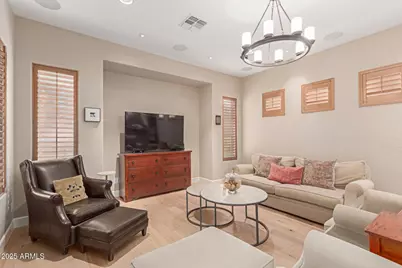 3981 E Navigator Lane, Phoenix, AZ 85050 - Photo 9