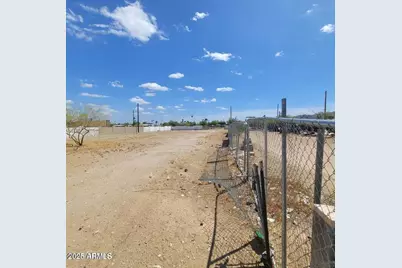 8621 S 1st Avenue #101, Phoenix, AZ 85041 - Photo 3