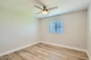 8356 E Palm Ln, Scottsdale, AZ 85257 - Photo 13