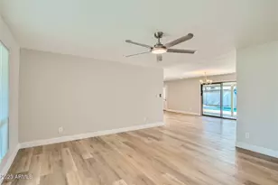 8356 E Palm Ln, Scottsdale, AZ 85257 - Photo 9