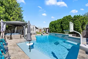 3818 N 32nd Pl, Phoenix, AZ 85018 - Photo 3