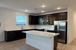 18277 W Soft Wind Dr, Surprise, AZ 85387 - Photo 5