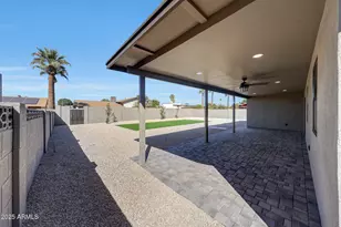 3116 W Gelding Dr, Phoenix, AZ 85053 - Photo 41