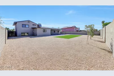 3116 W Gelding Drive, Phoenix, AZ 85053 - Photo 47