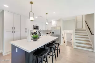 3116 W Gelding Dr, Phoenix, AZ 85053 - Photo 11