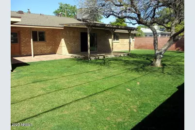 3015 E Montecito Avenue, Phoenix, AZ 85016 - Photo 11