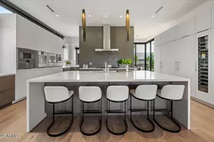 6802 E Joshua Tree Ln, Paradise Valley, AZ 85253 - Photo 11