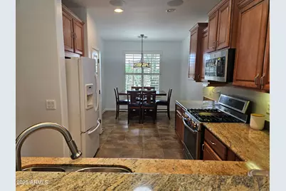 202 W Twin Peaks Parkway, San Tan Valley, AZ 85143 - Photo 7