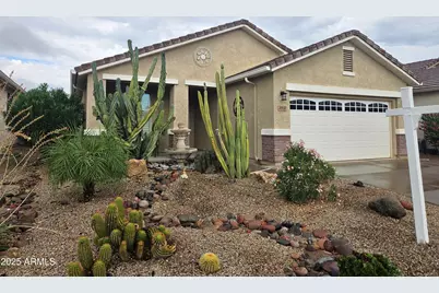 202 W Twin Peaks Parkway, San Tan Valley, AZ 85143 - Photo 1